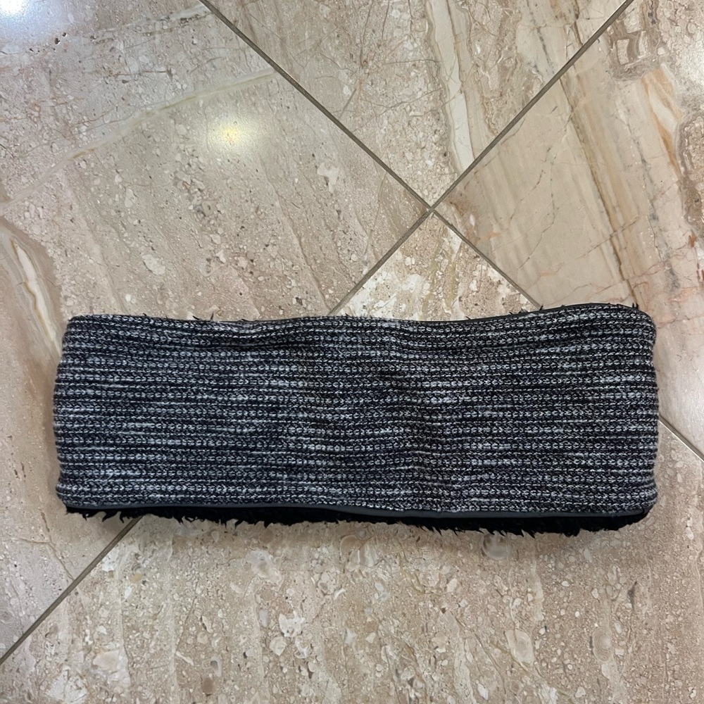 Lululemon Sherpa lined earwarmer
